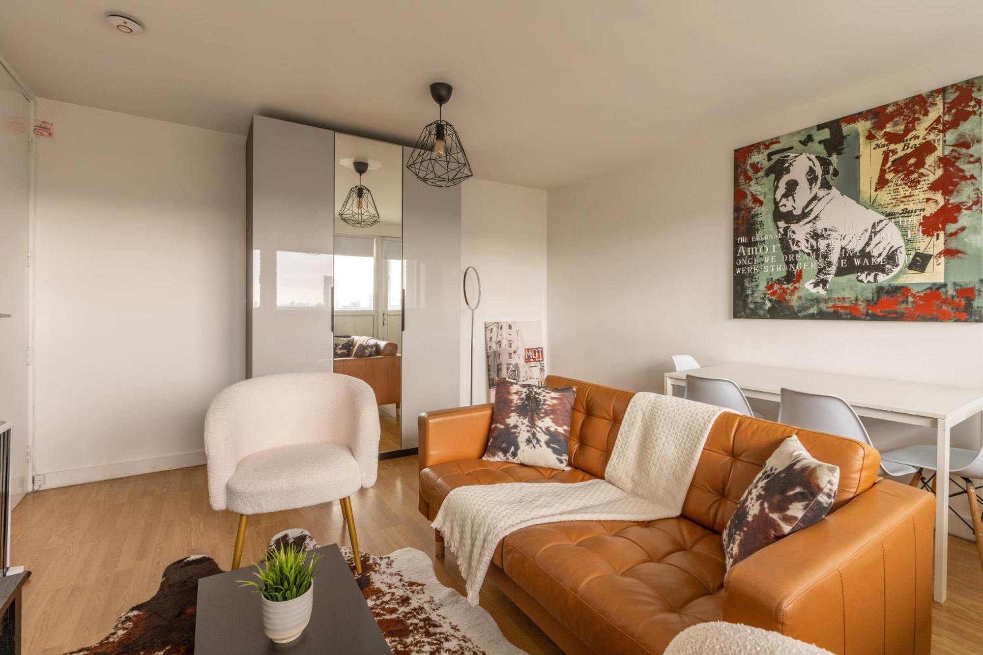 City View Apartments - Bow Londra Dış mekan fotoğraf