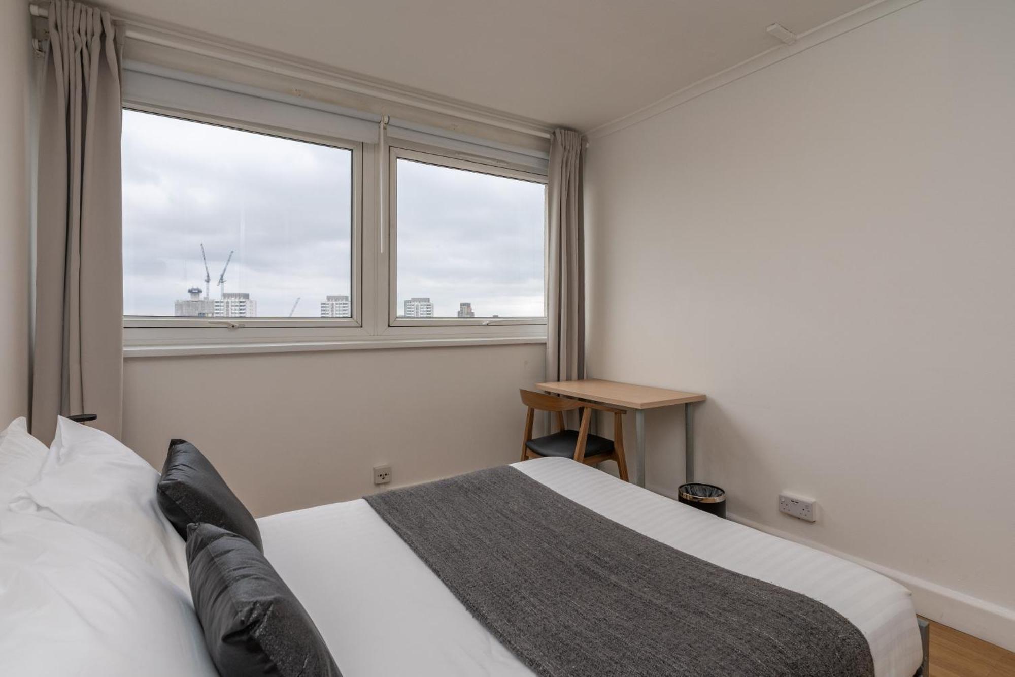 City View Apartments - Bow Londra Dış mekan fotoğraf