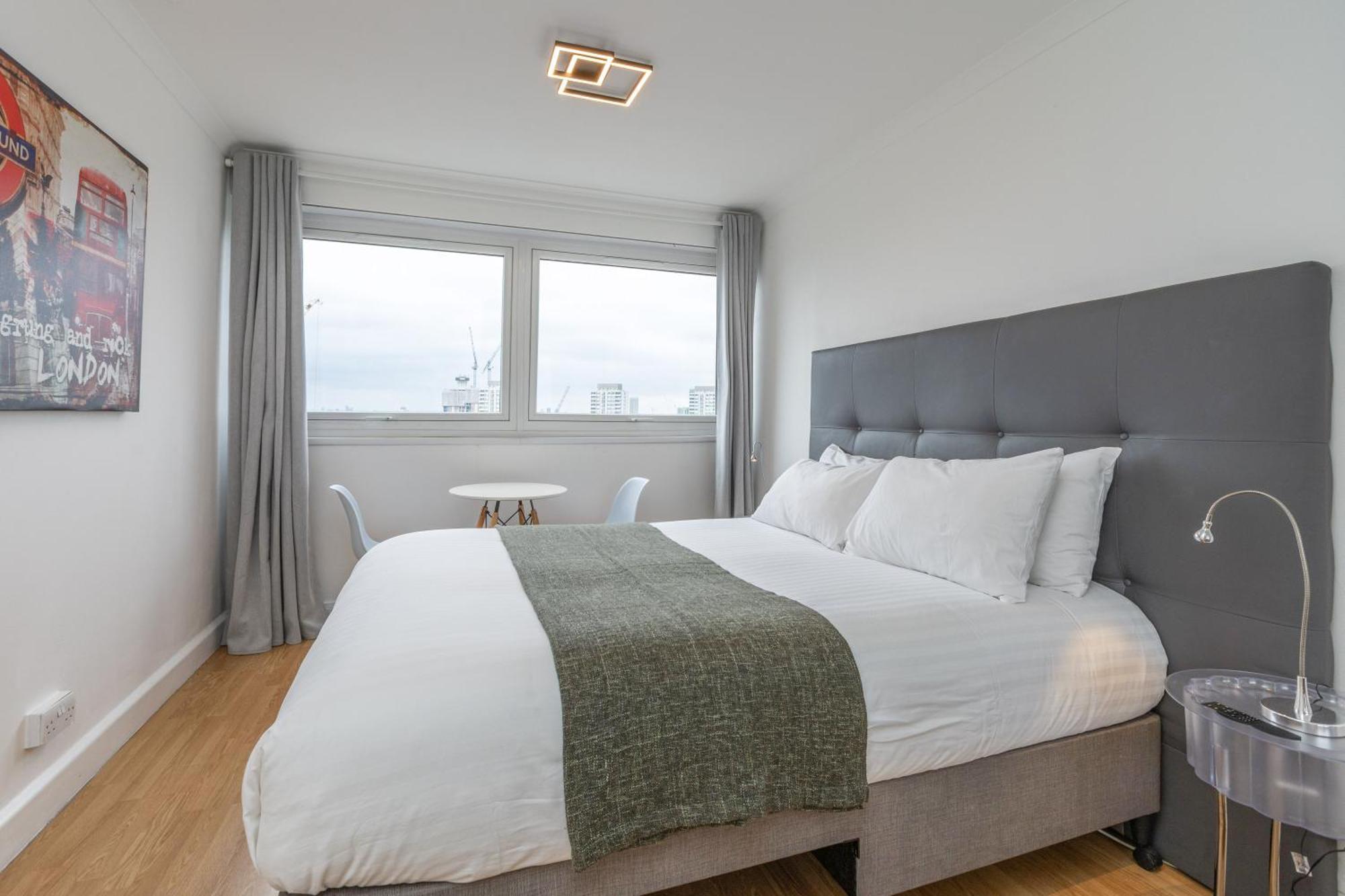 City View Apartments - Bow Londra Dış mekan fotoğraf