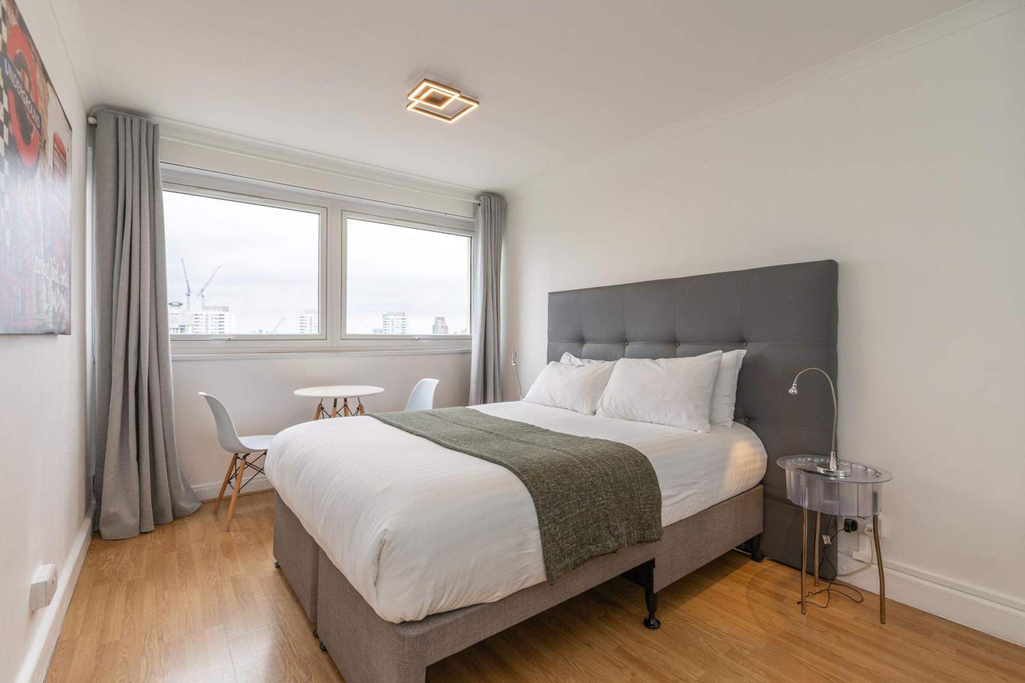 City View Apartments - Bow Londra Dış mekan fotoğraf